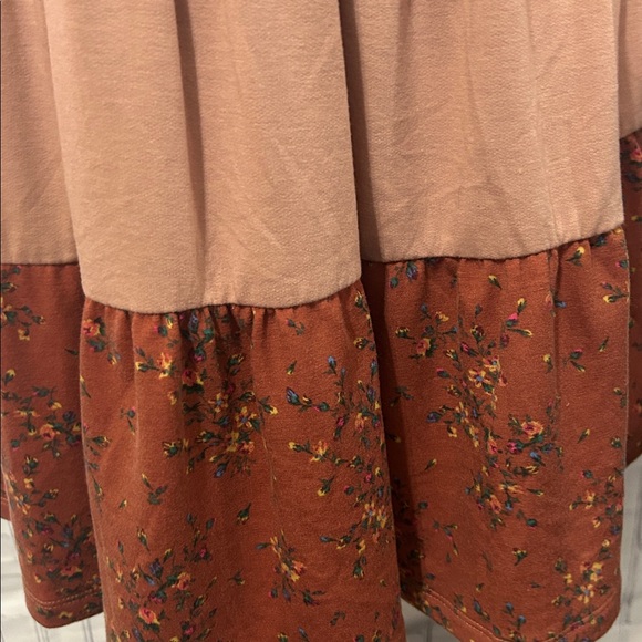 NWOT Red lolly Elegant Peach and Rust Tiered Dress. Size medium but fits small - Picture 4 of 4